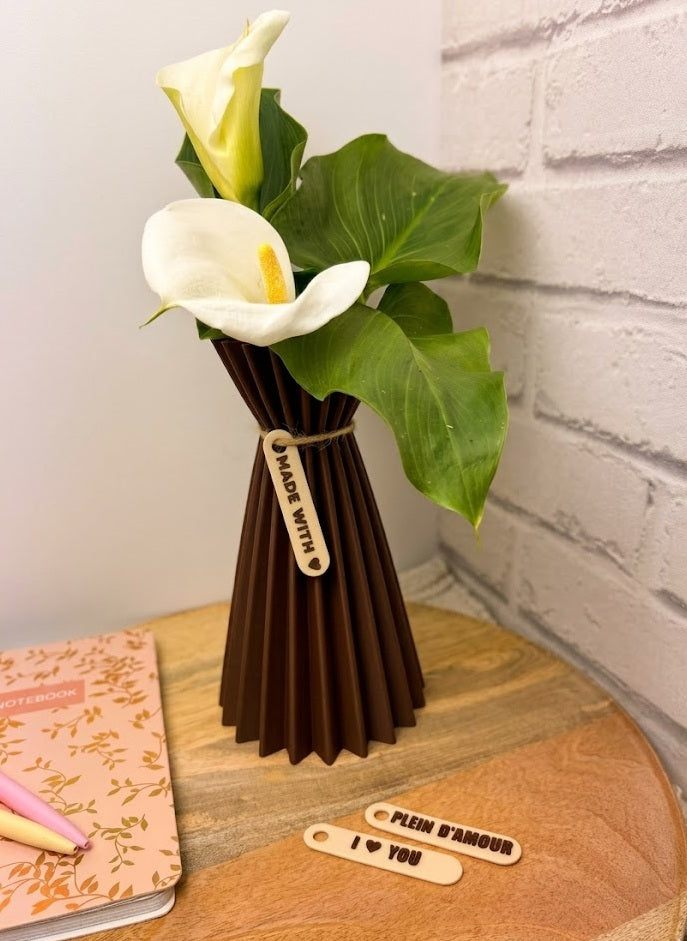 Vase Sculptural "Plissé" – Décoration Poétique & Personnalisable