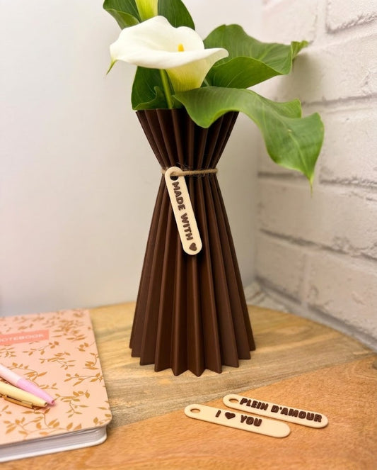 Vase Sculptural "Plissé" – Décoration Poétique & Personnalisable