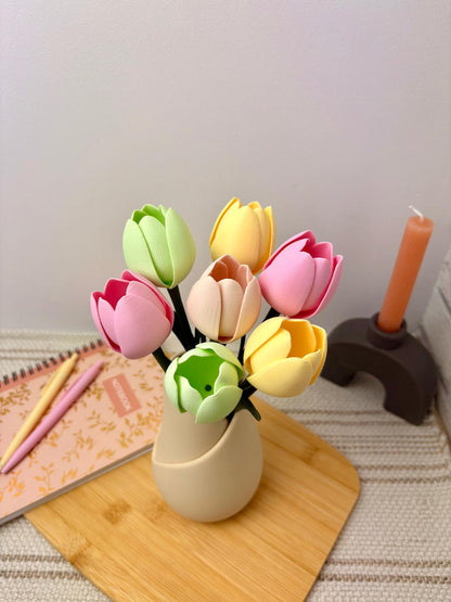 Bouquet de Tulipes Éternelles et Vase Design – Décoration Florale Personnalisée et Durable