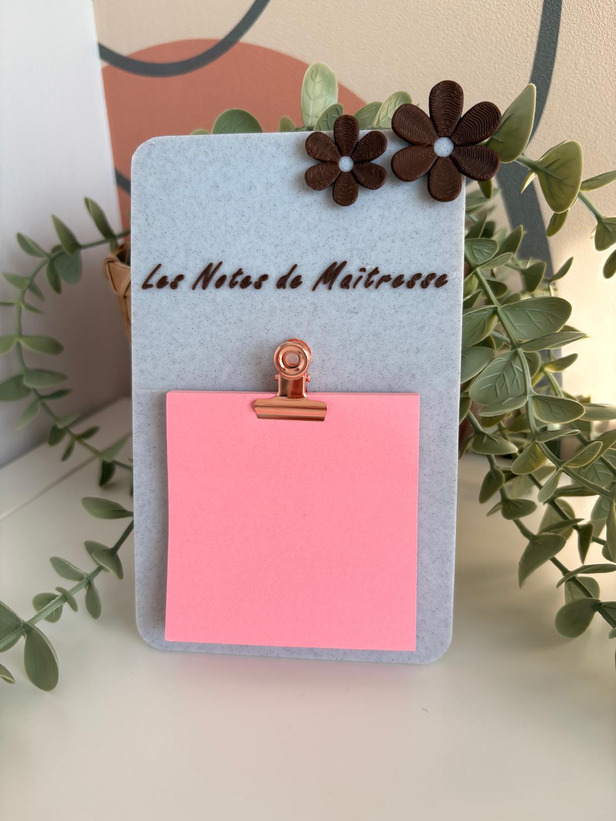 Porte-Bloc Notes Personnalisé "Fleurs" – Le Cadeau de Fin d’Année Idéal pour Maître(sse), ATSEM & Nounou