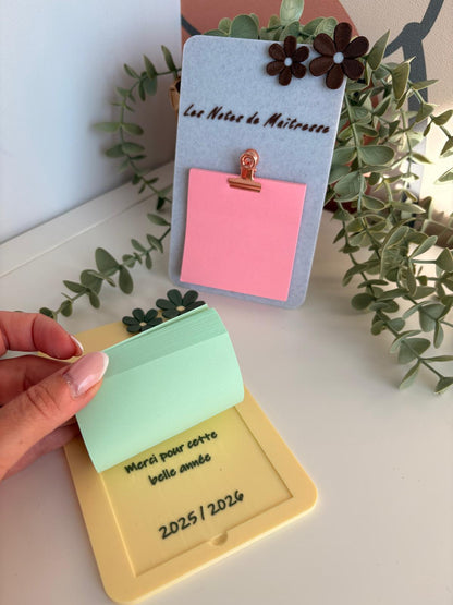 Porte-Bloc Notes Personnalisé "Fleurs" – Le Cadeau de Fin d’Année Idéal pour Maître(sse), ATSEM & Nounou