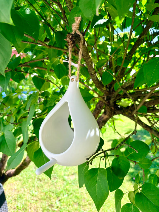 Mangeoire à Oiseaux Suspendue "Goutte" – Design Épuré & Décoration de Jardin