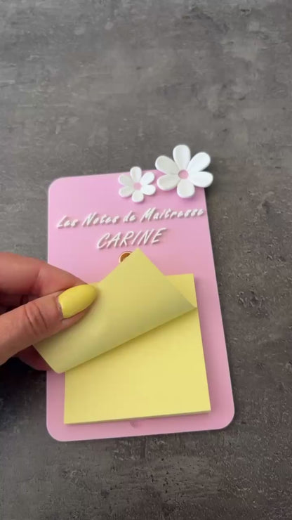 Porte-Bloc Notes Personnalisé "Fleurs" – Le Cadeau de Fin d’Année Idéal pour Maître(sse), ATSEM & Nounou