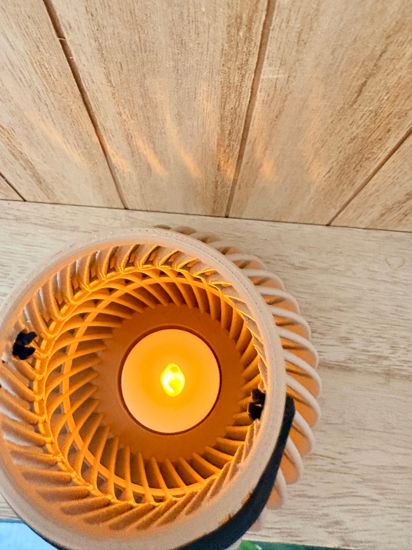 Lanterne Nomade "Aura" – Photophore Design aux Lignes Fluides